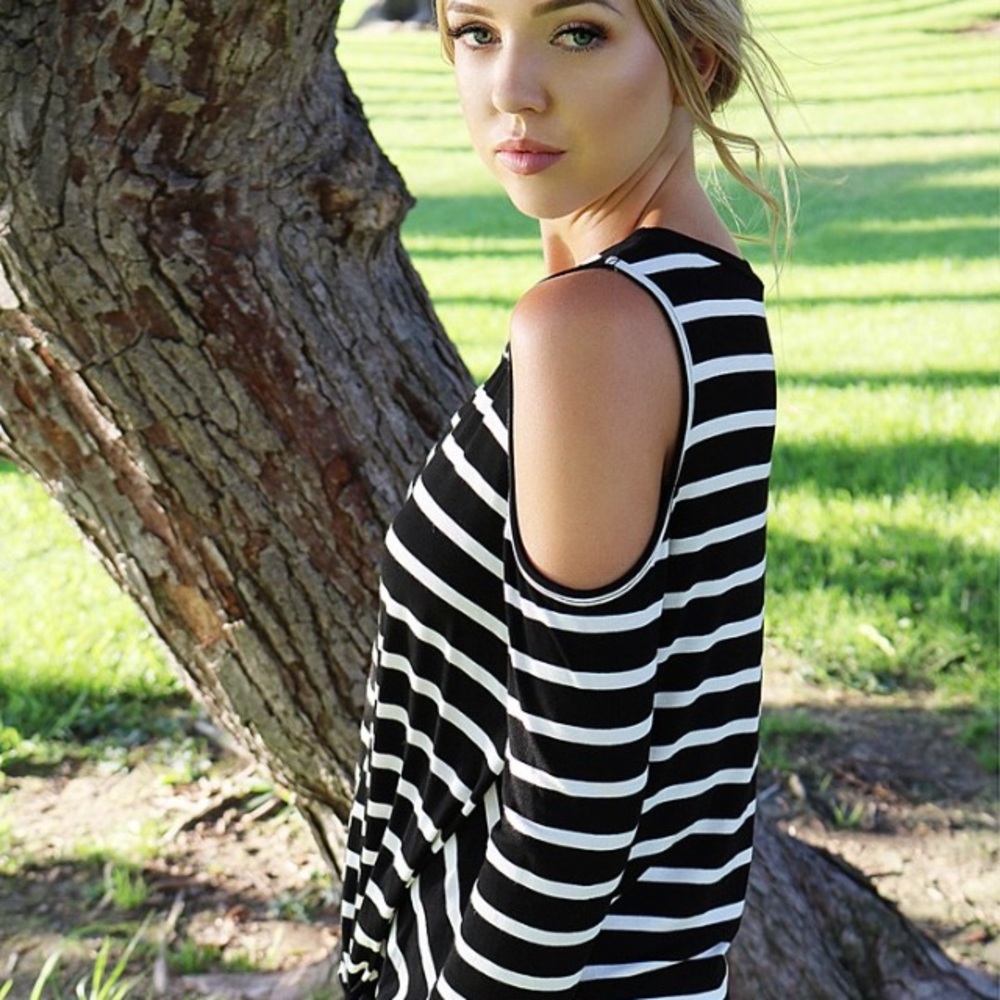 Cassidy cold shoulder top - Picture 3 of 3